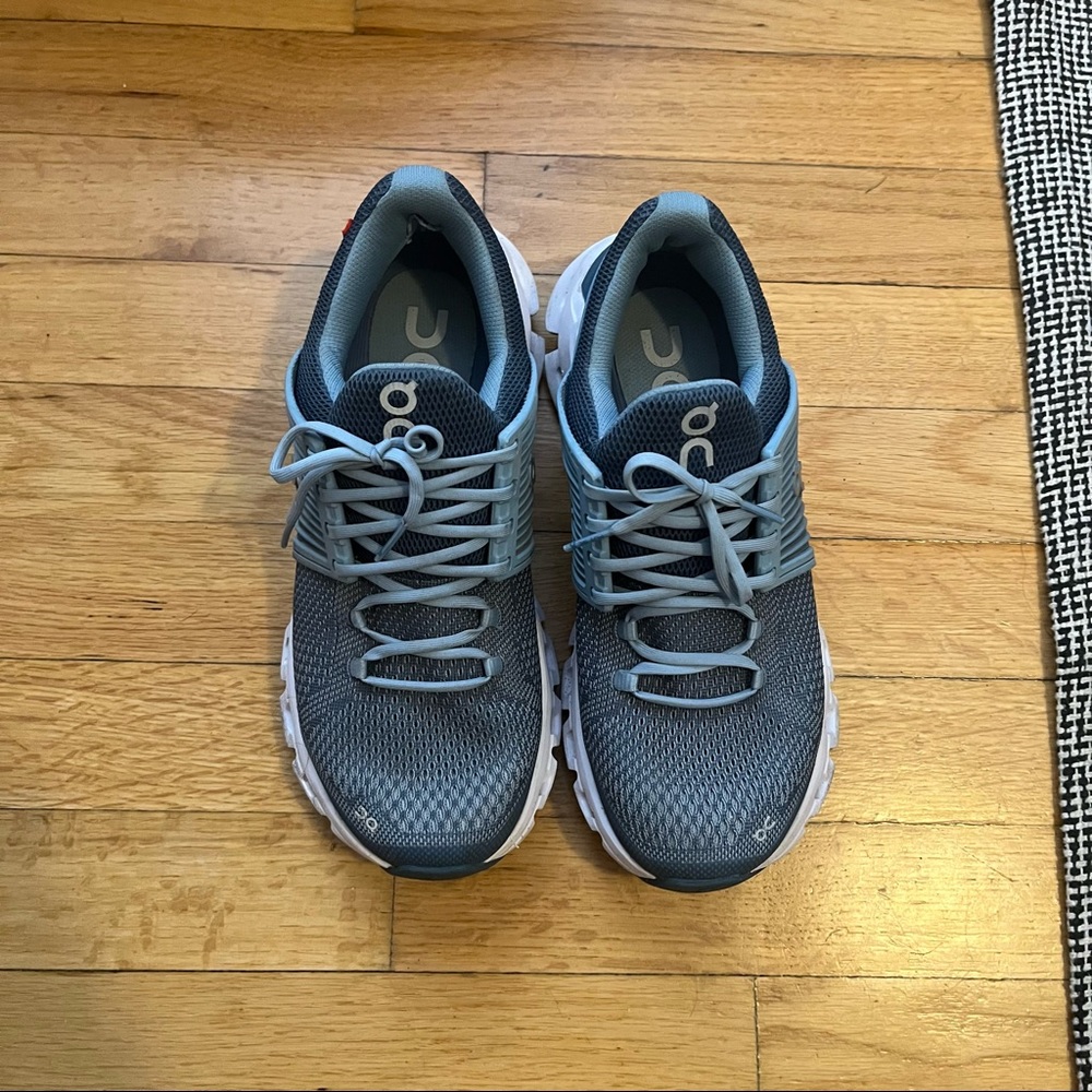 On Running Cloudswift Sneakers